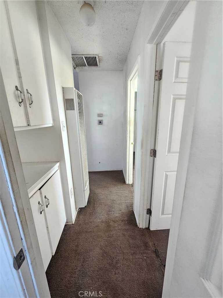 11874 Yates Avenue Property Photo 10