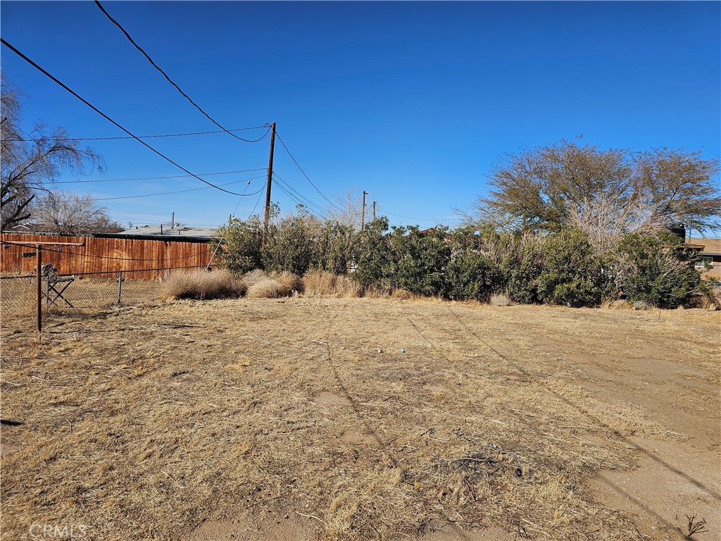 11874 Yates Avenue Property Photo 17