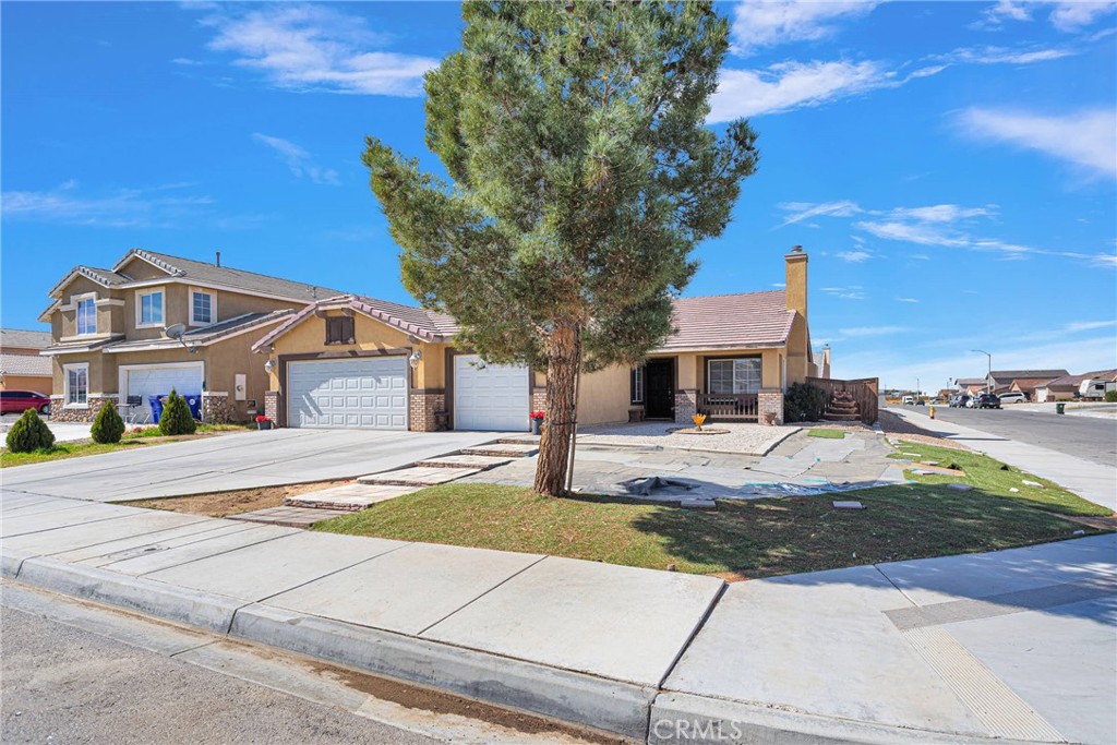 17968 Landon Court Property Photo 3