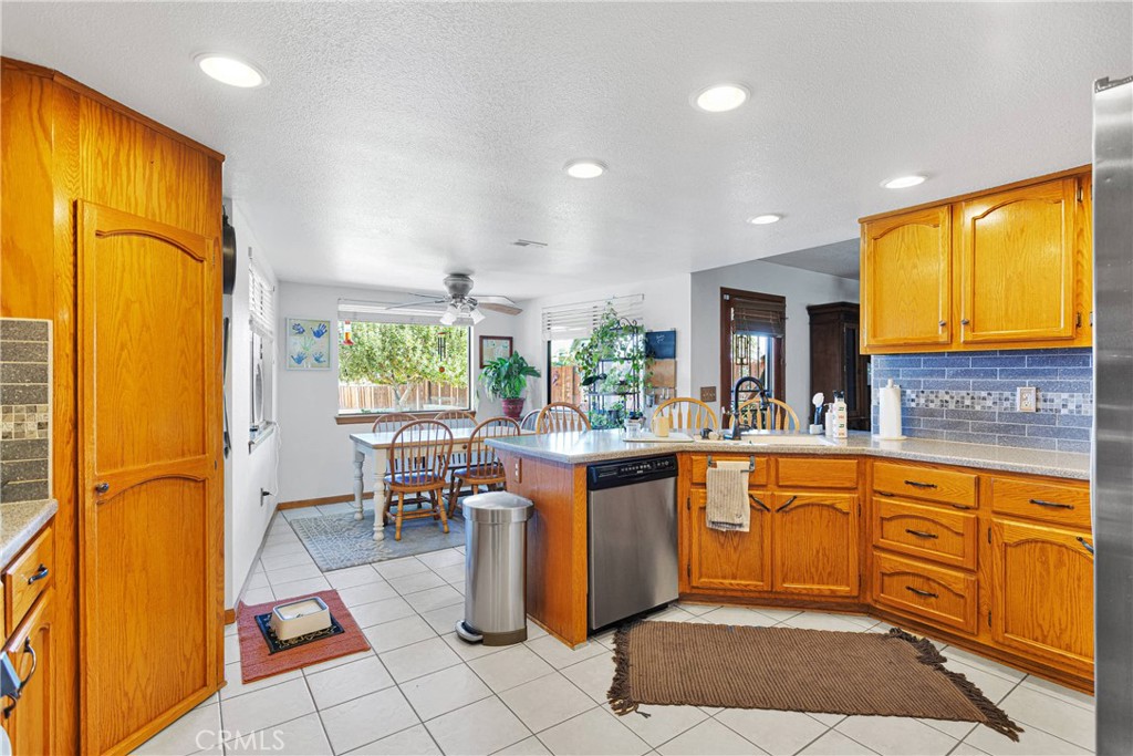 7067 El Cajon Drive Property Photo 15