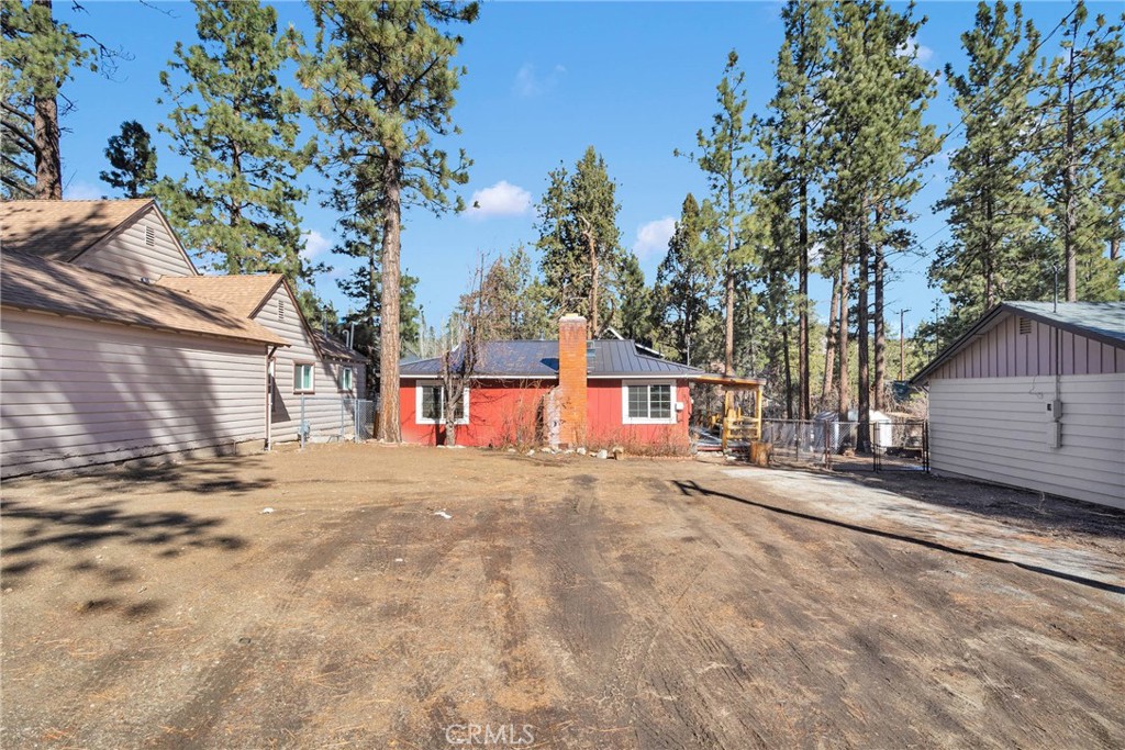 313 E Mojave Boulevard Property Photo 3