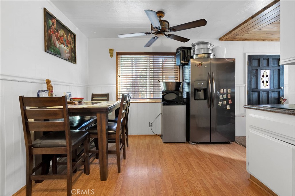 313 E Mojave Boulevard Property Photo 11