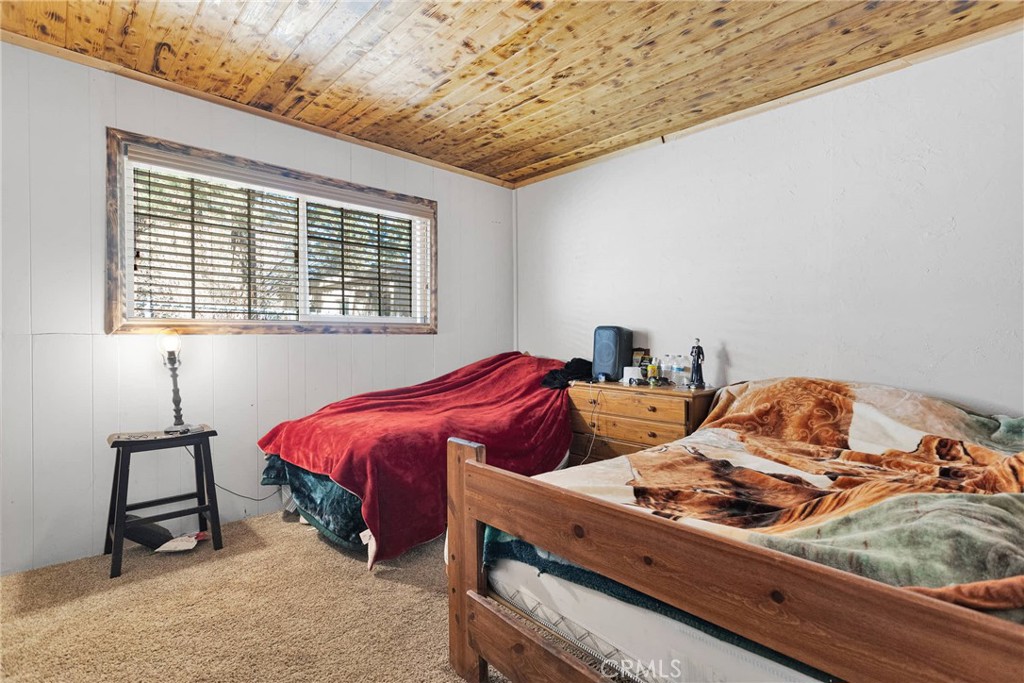 313 E Mojave Boulevard Property Photo 18