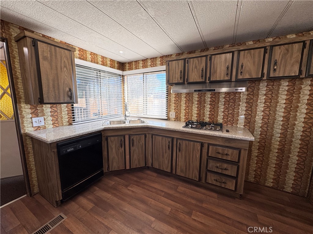 25544 Jasper Road Property Photo 8