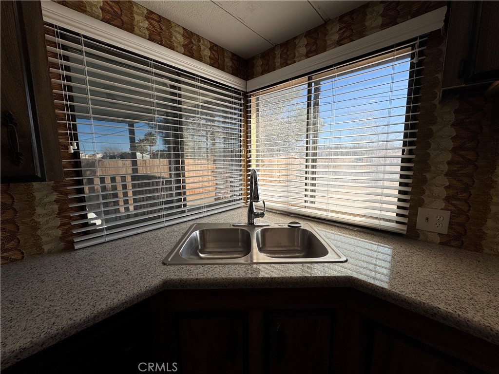 25544 Jasper Road Property Photo 11