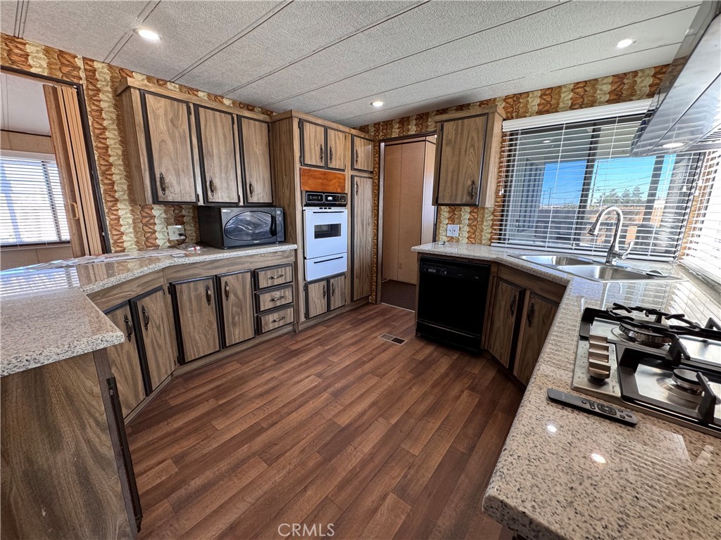 25544 Jasper Road Property Photo 16