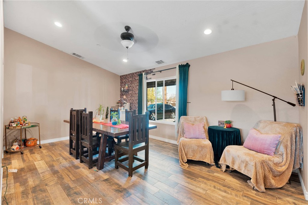 14741 Lilac Street Property Photo 9