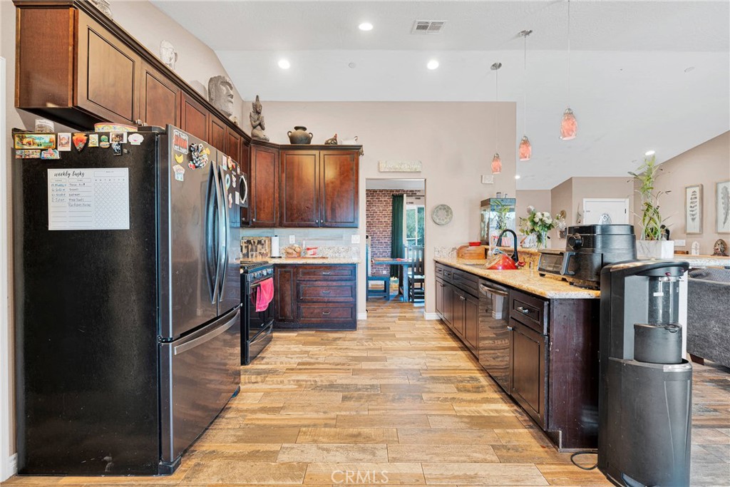 14741 Lilac Street Property Photo 18