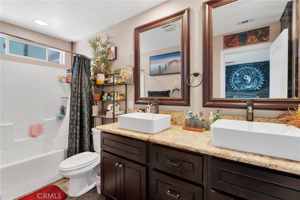 14741 Lilac Street Property Photo 24