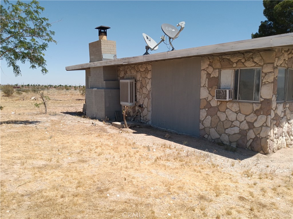20515 20525 Us Highway 395 Property Photo 4
