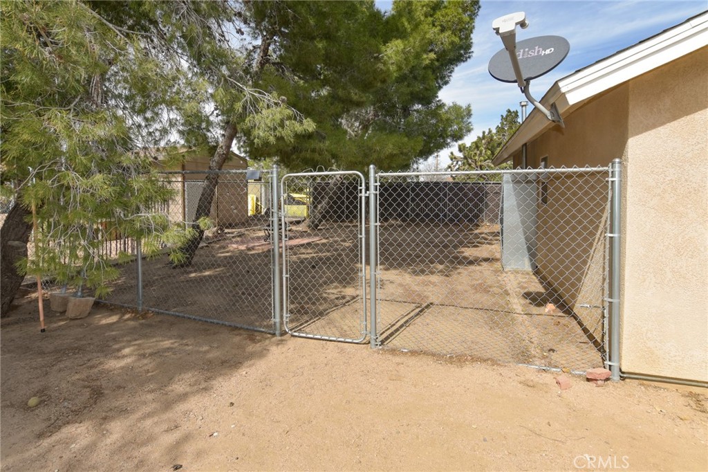 7600 Hastings Avenue Property Photo 57