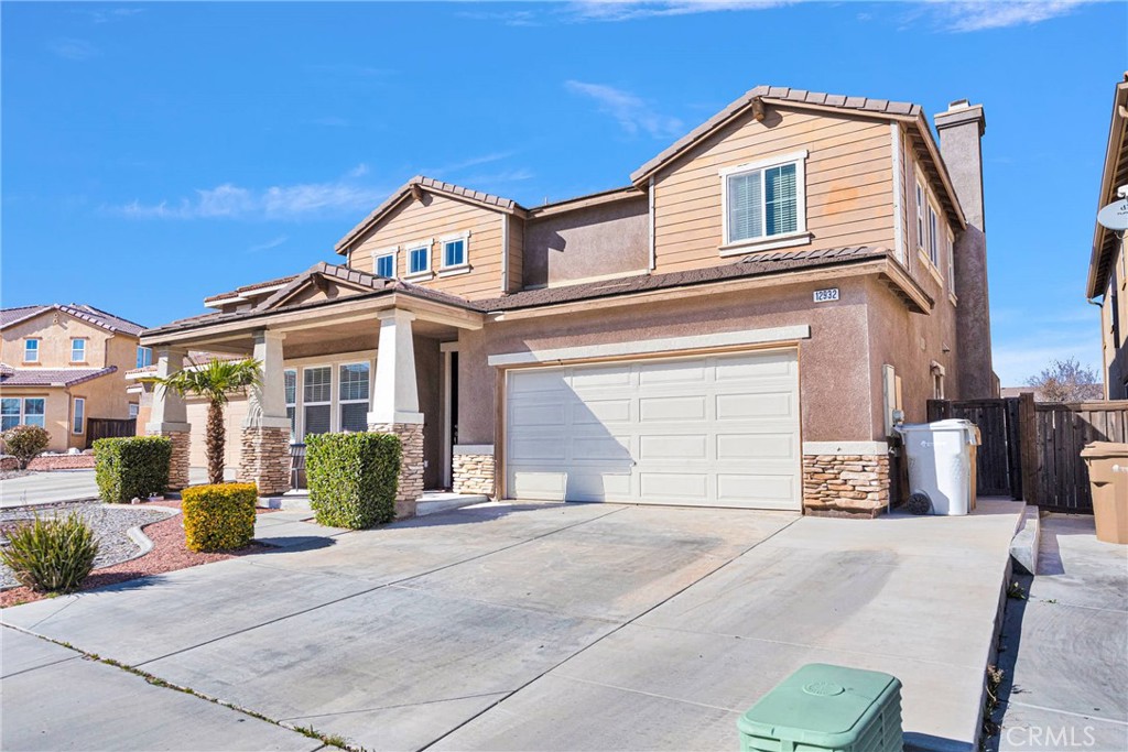 12932 Clovis Court Property Photo 2