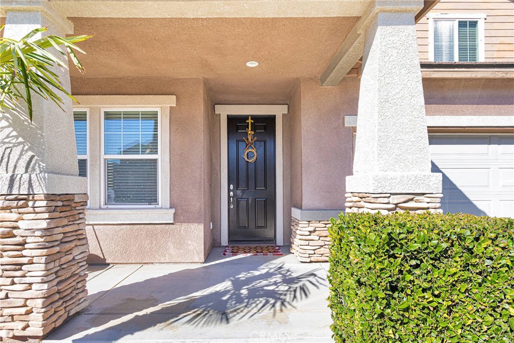 12932 Clovis Court Property Photo 3
