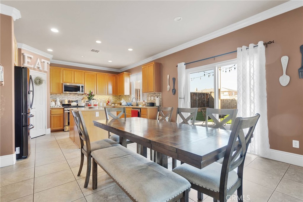 12932 Clovis Court Property Photo 10