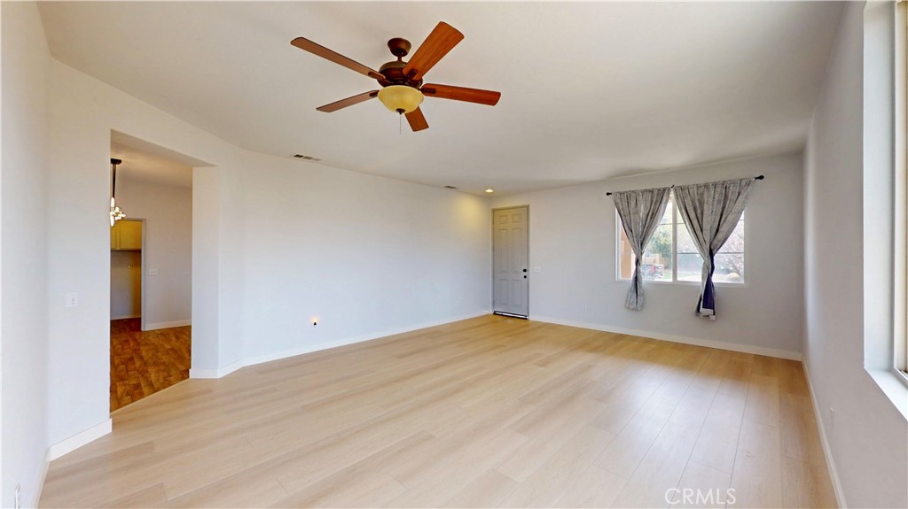 12912 Amador Street Property Photo 7