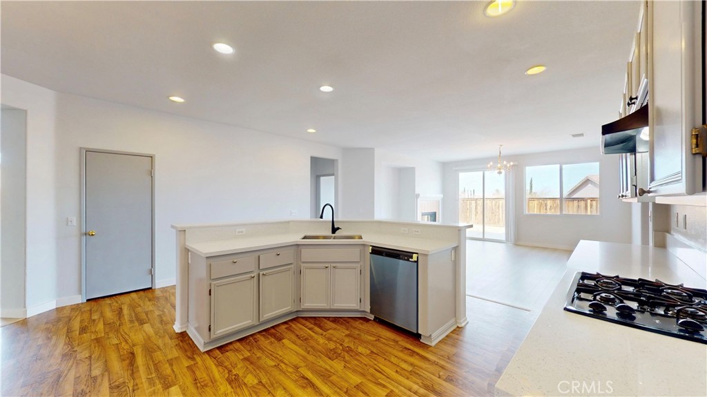 12912 Amador Street Property Photo 11