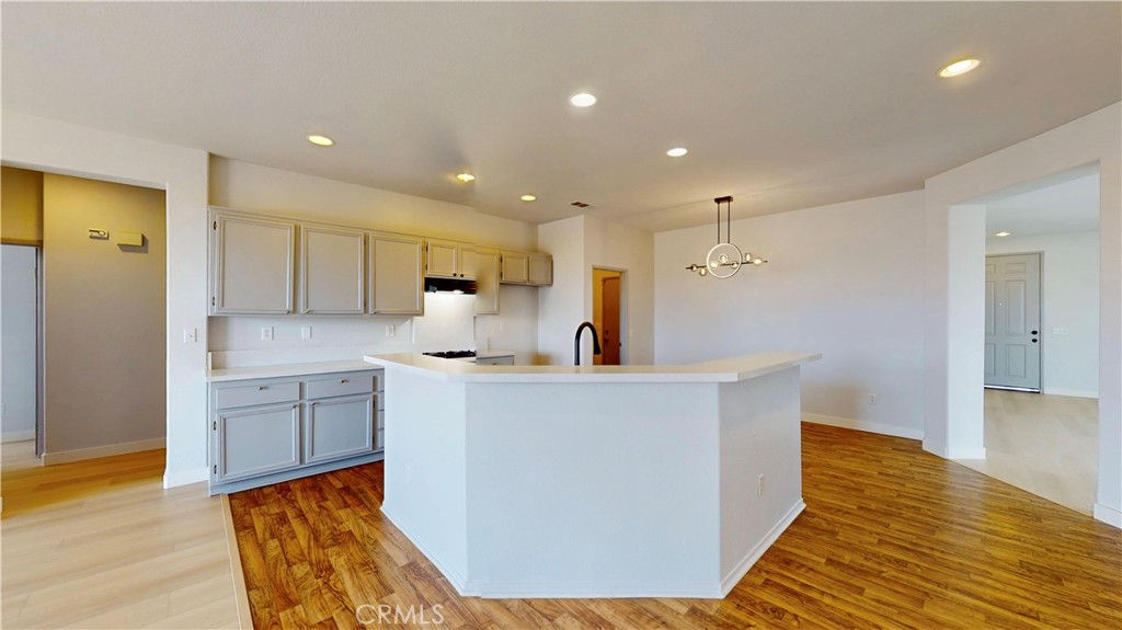 12912 Amador Street Property Photo 13