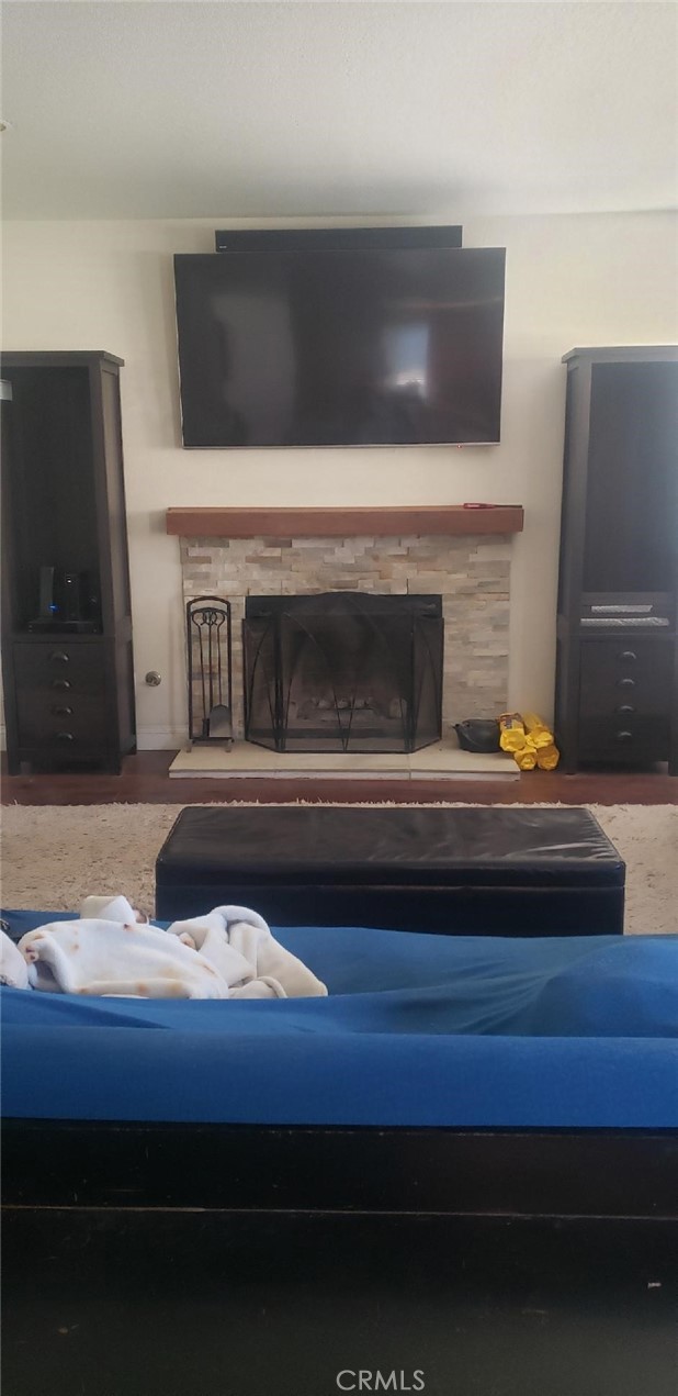 6394 Pine Avenue Property Photo 2