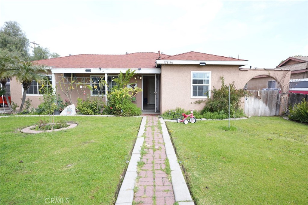 17850 Barbee Street Property Photo 4