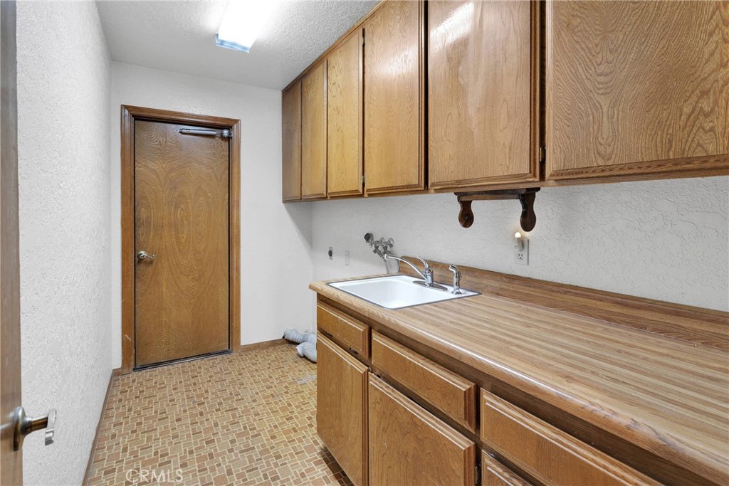 18043 Sunburst Road Property Photo 21