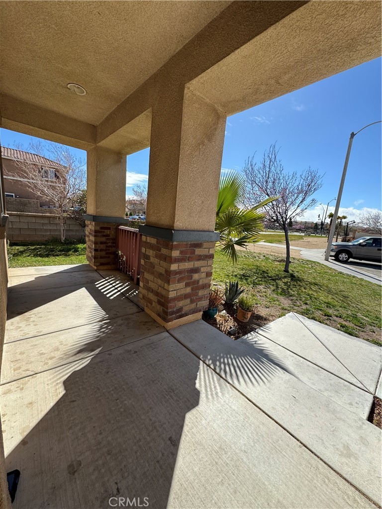 13118 Cerritos Court Property Photo 5