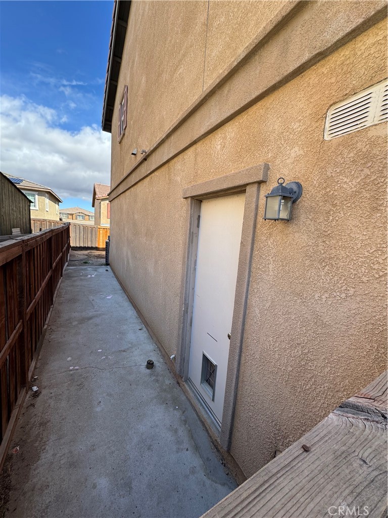 13118 Cerritos Court Property Photo 6