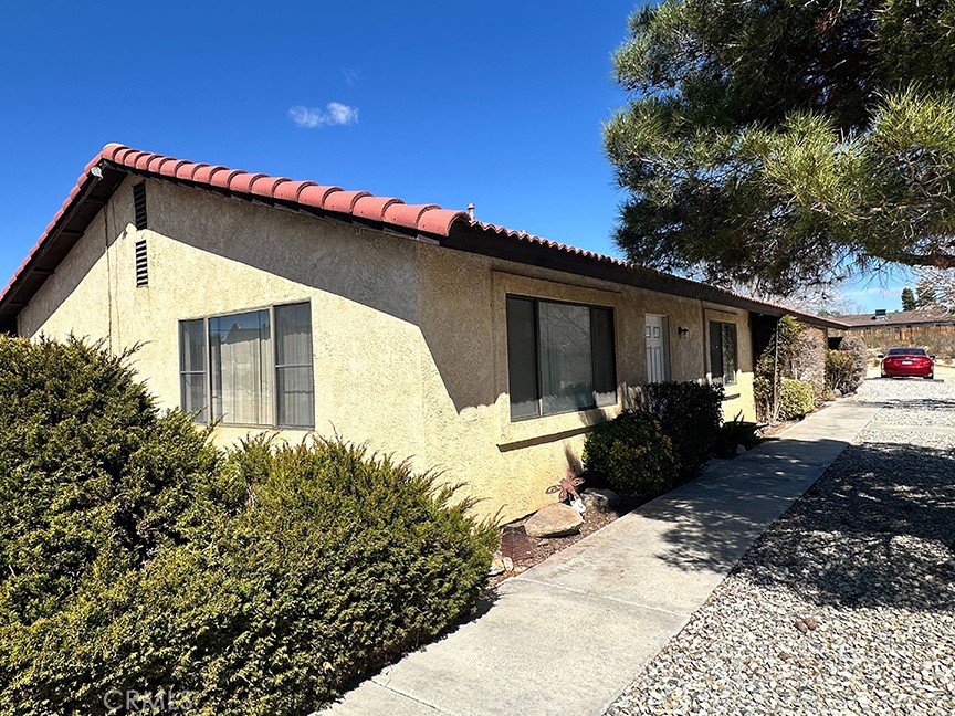 16097 Muni Road Property Photo 2