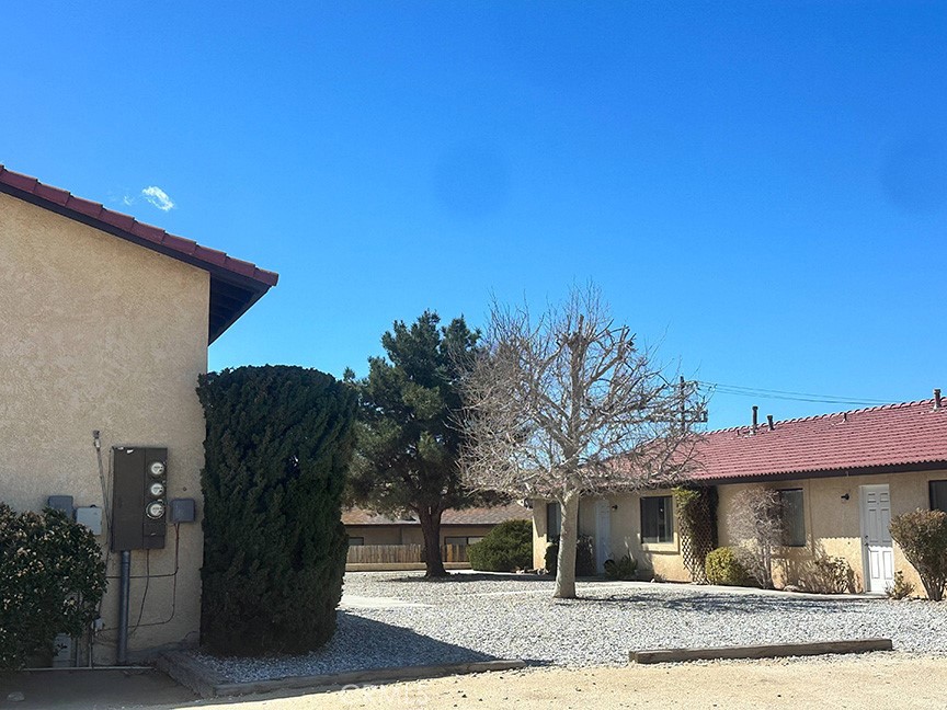 16097 Muni Road Property Photo 5