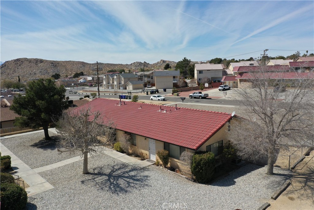 16097 Muni Road Property Photo 7