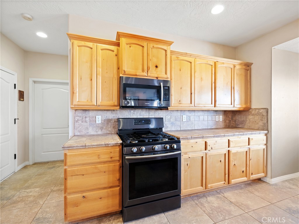 3770 South Street Property Photo 12