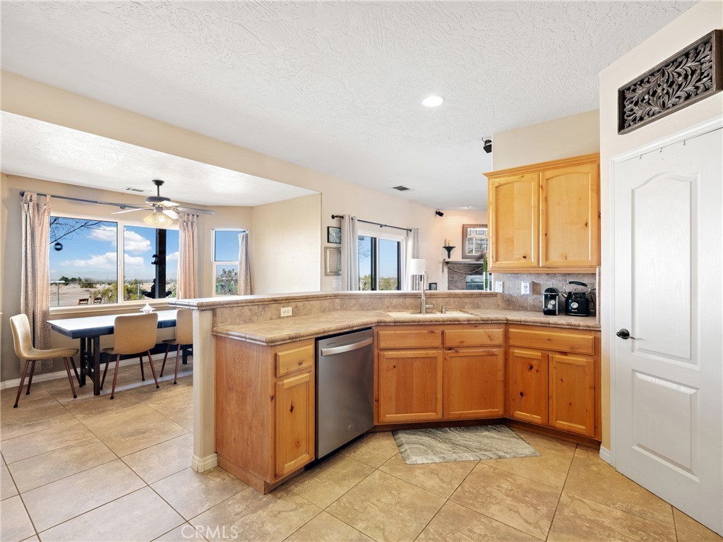 3770 South Street Property Photo 14