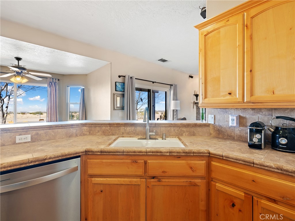 3770 South Street Property Photo 15