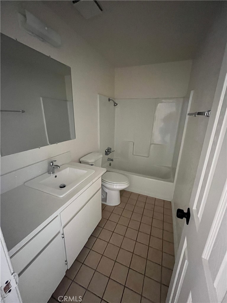 2574 W Main Property Photo 7