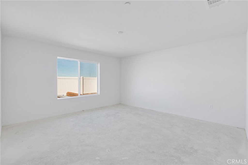 10158 Kemper Avenue Property Photo 23