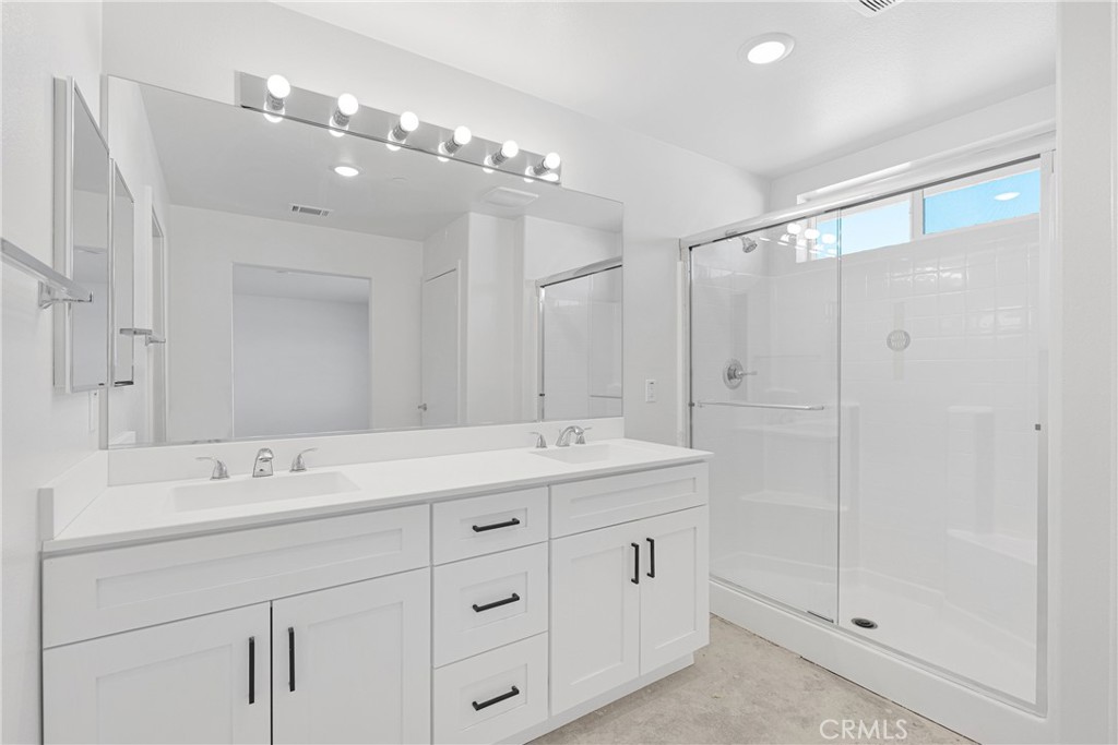 10158 Kemper Avenue Property Photo 26