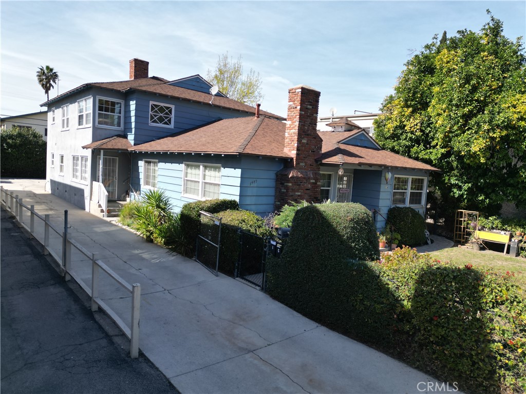 5449 Bellingham Avenue Property Photo