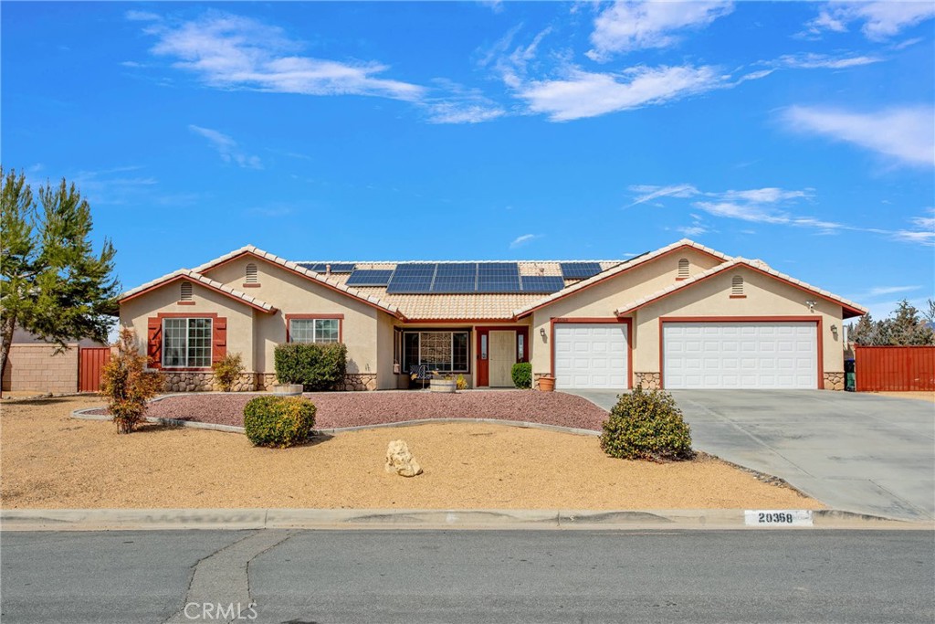 20368 Majestic Drive Property Photo 4