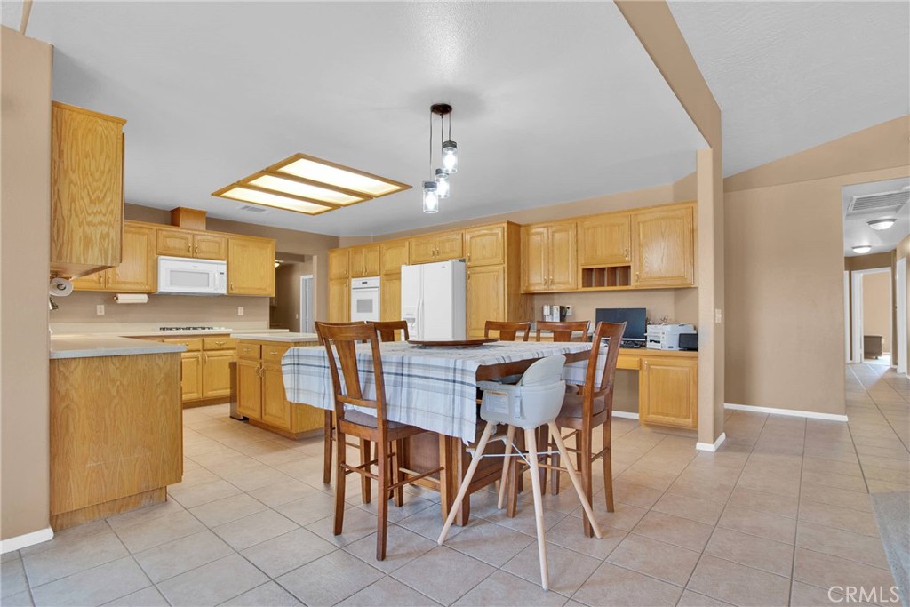 20368 Majestic Drive Property Photo 16