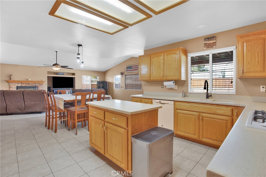 20368 Majestic Drive Property Photo 17
