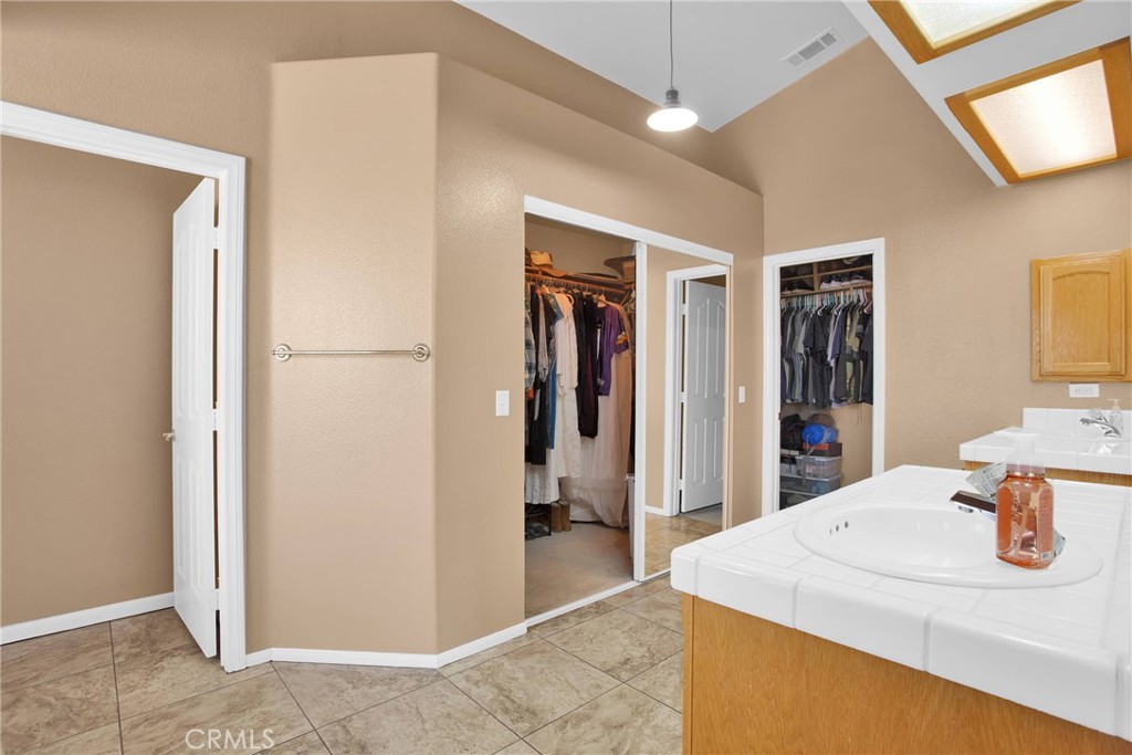 20368 Majestic Drive Property Photo 21