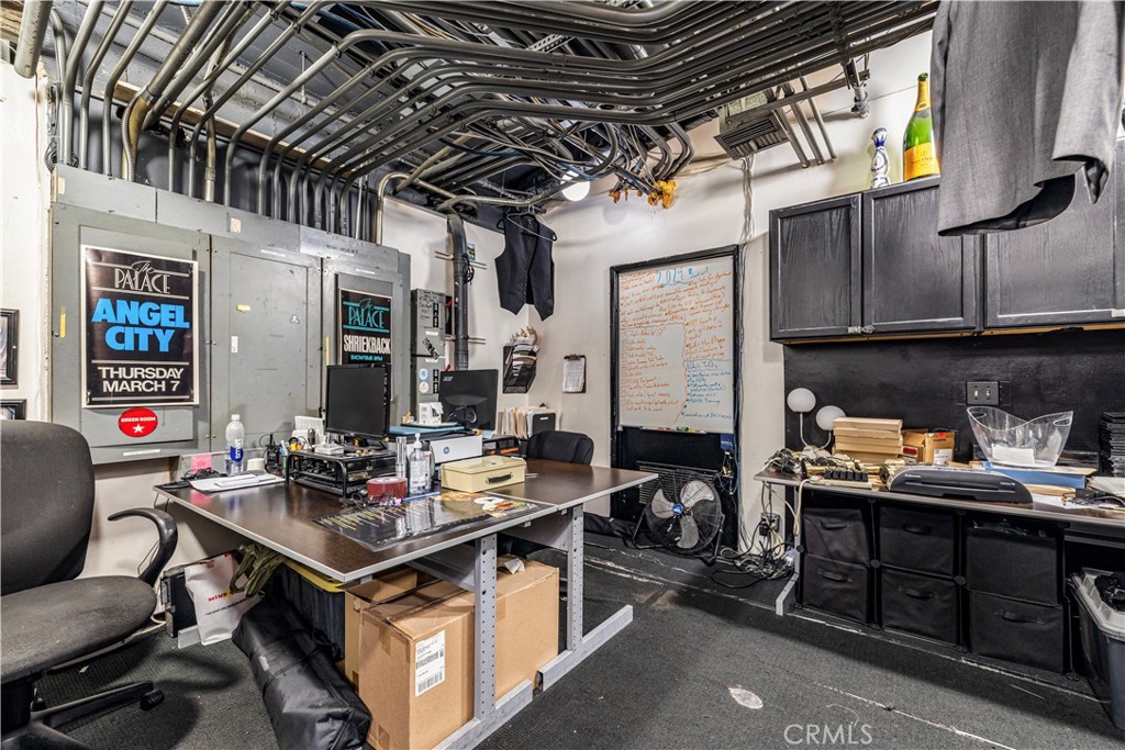 1735 Vine Street Property Photo 35
