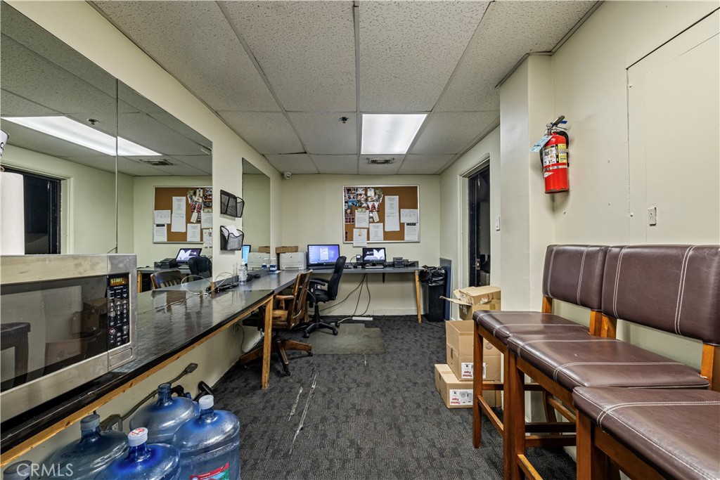 1735 Vine Street Property Photo 36