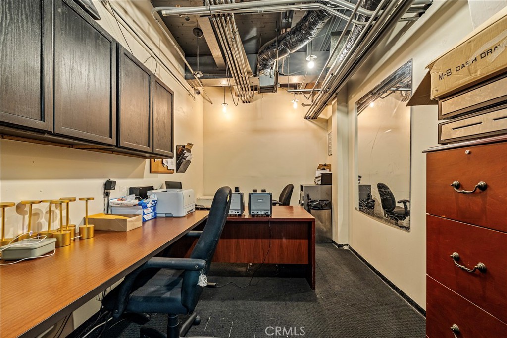 1735 Vine Street Property Photo 37