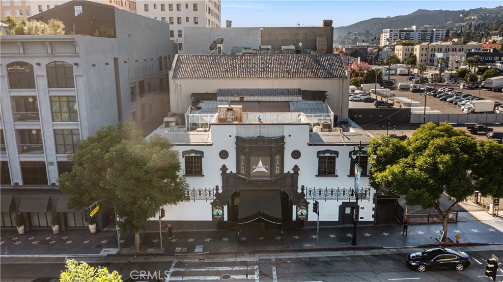 1735 Vine Street Property Photo 46