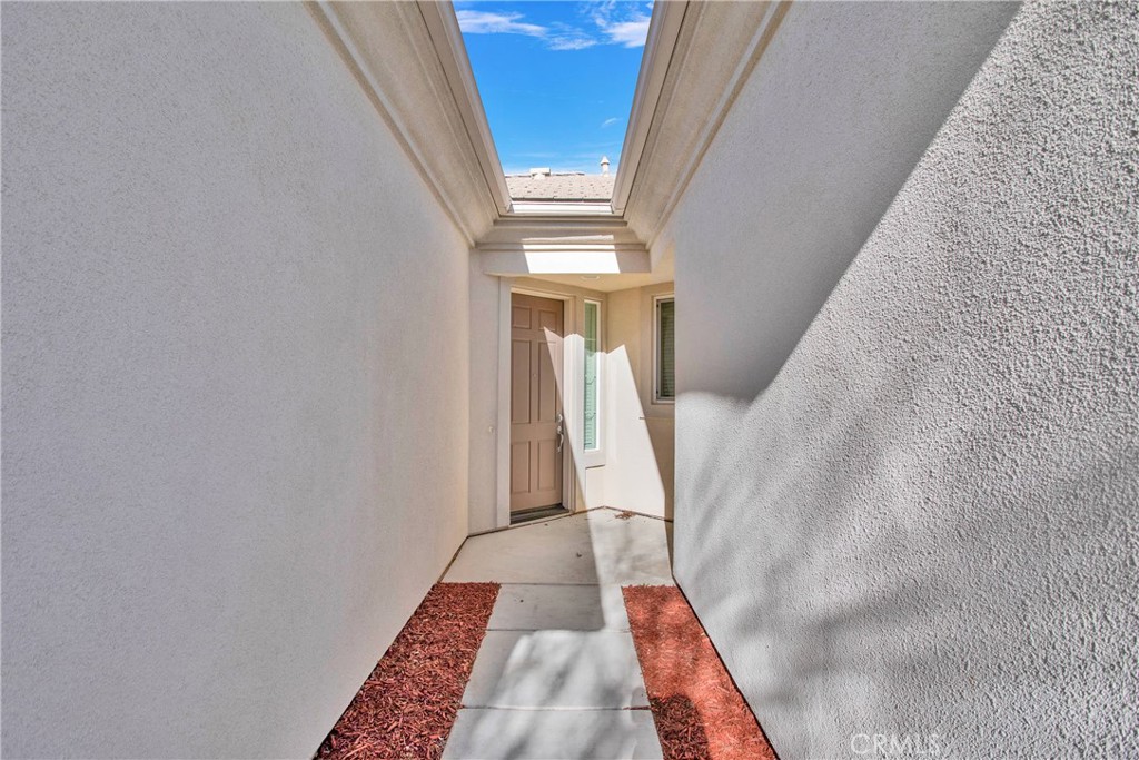 19300 Macklin Street Property Photo 7