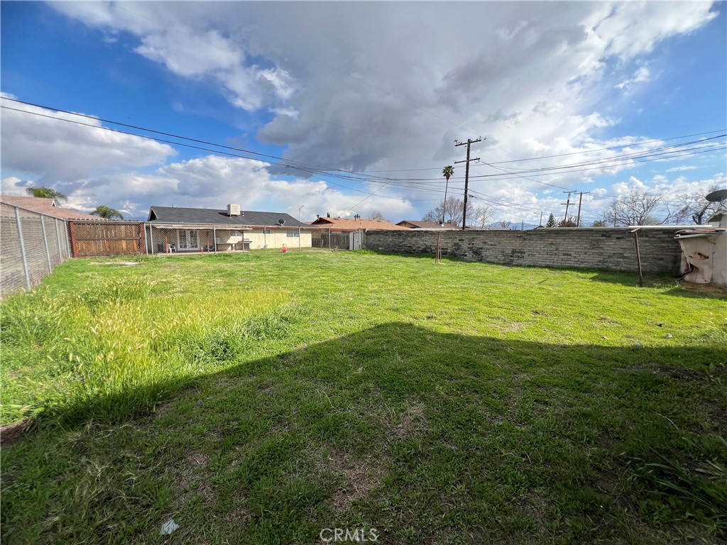 1341 N Pico Avenue Property Photo 8