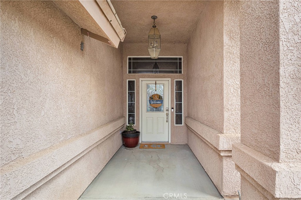 14840 Brewster Lane Property Photo 5