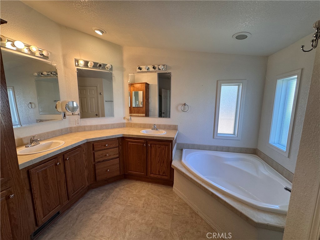 26362 Community Boulevard Property Photo 24