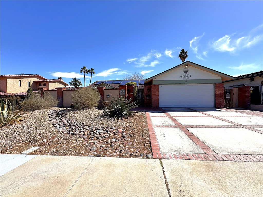 433 Oakmont Drive Property Photo 1