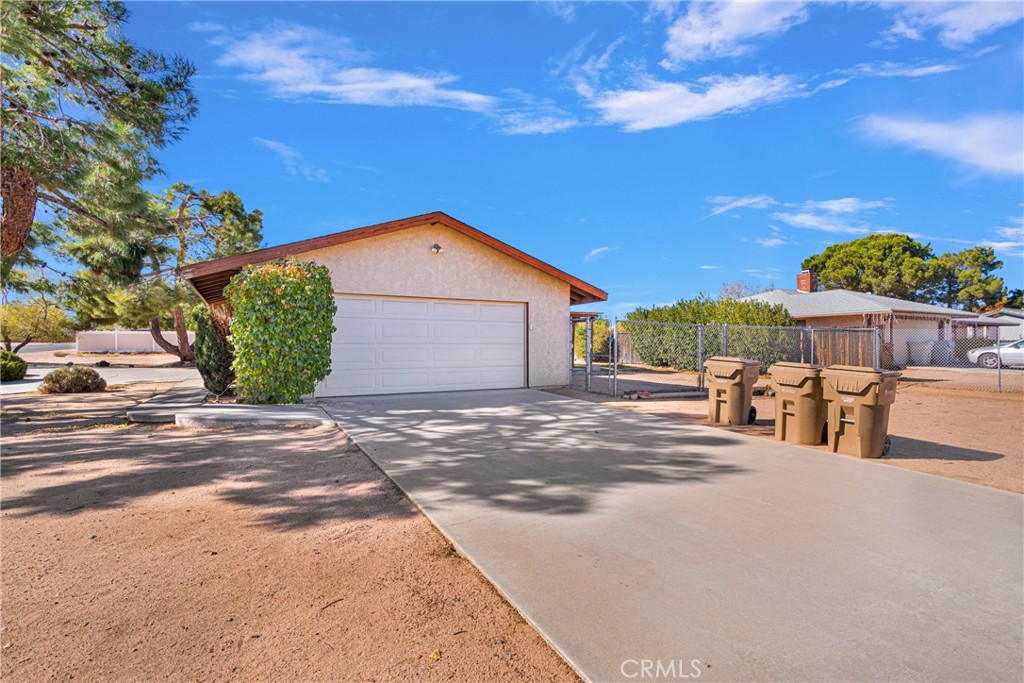 18110 Fairburn Street Property Photo 3